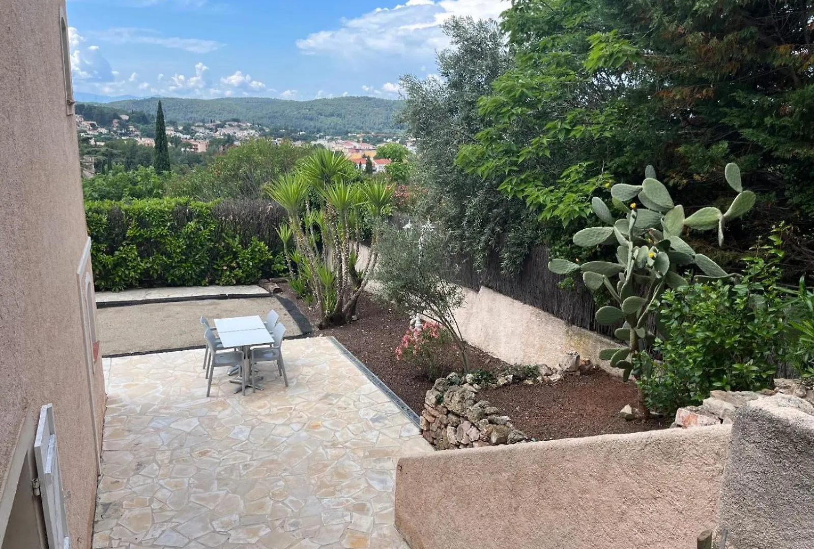 Holiday home Rez De Villa , Beau Jardin Avec Piscine Draguignan France