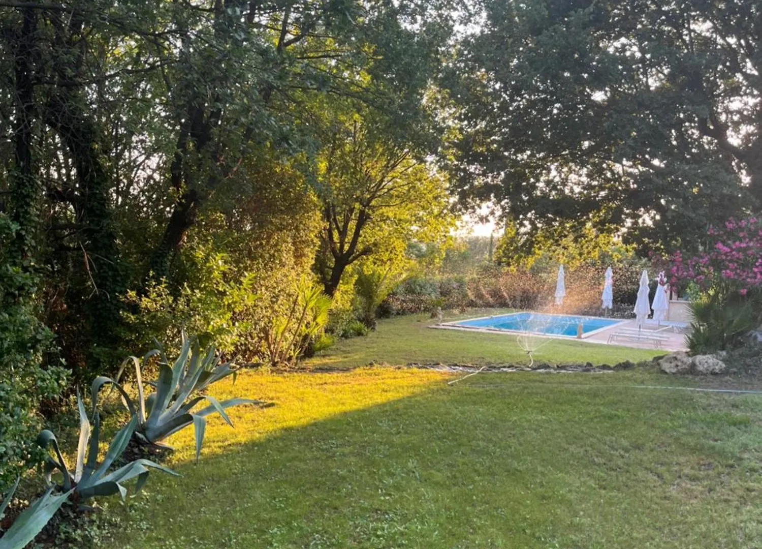 Rez De Villa , Beau Jardin Avec Piscine Draguignan 0*,  France